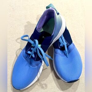 New Balance DynaSoft NERGIZE V3  Shoes Sz 10 Excellent Pre-Owned condition